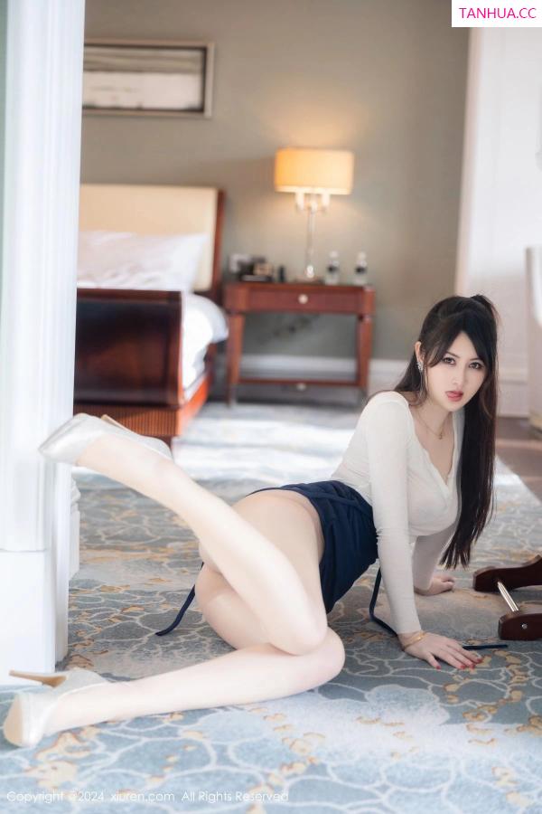 陈诗诗 诗诗 [XiuRen]高清写真图 2024.04.09 No.8361 诗诗kiki 美腿性感第26张图片
